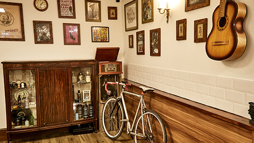 Bond's Barbershop Bournemouth - Bicycle in corner of barbershop